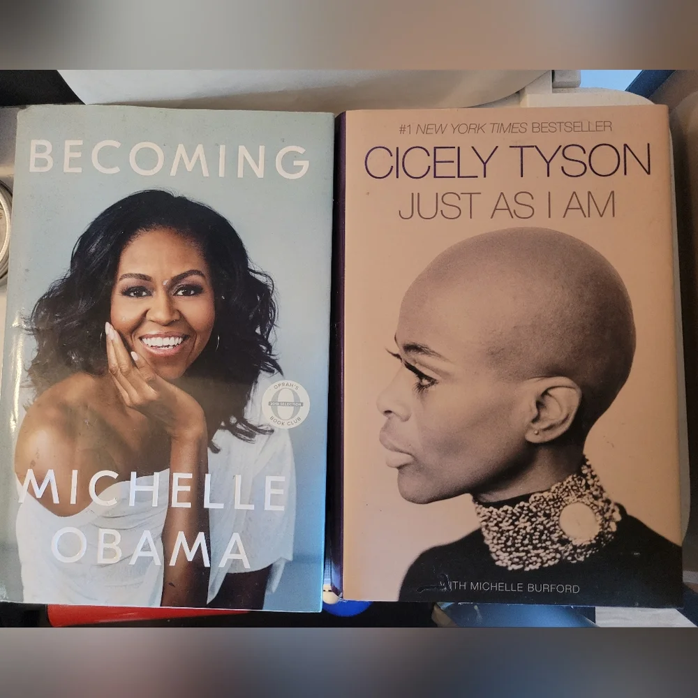 Books - Picture 2 of 8